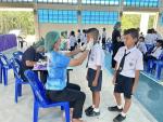 ตรวจสุขภาพช่องปาก ให้กับนักเรียนชั้นประถมศึกษาปีที่1-6 พร้อม